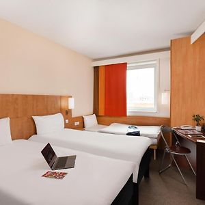 Standard Room Three Single Beds